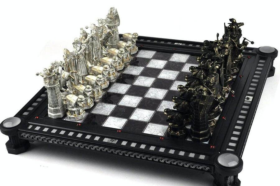 Final Challenge Themed Chess Set