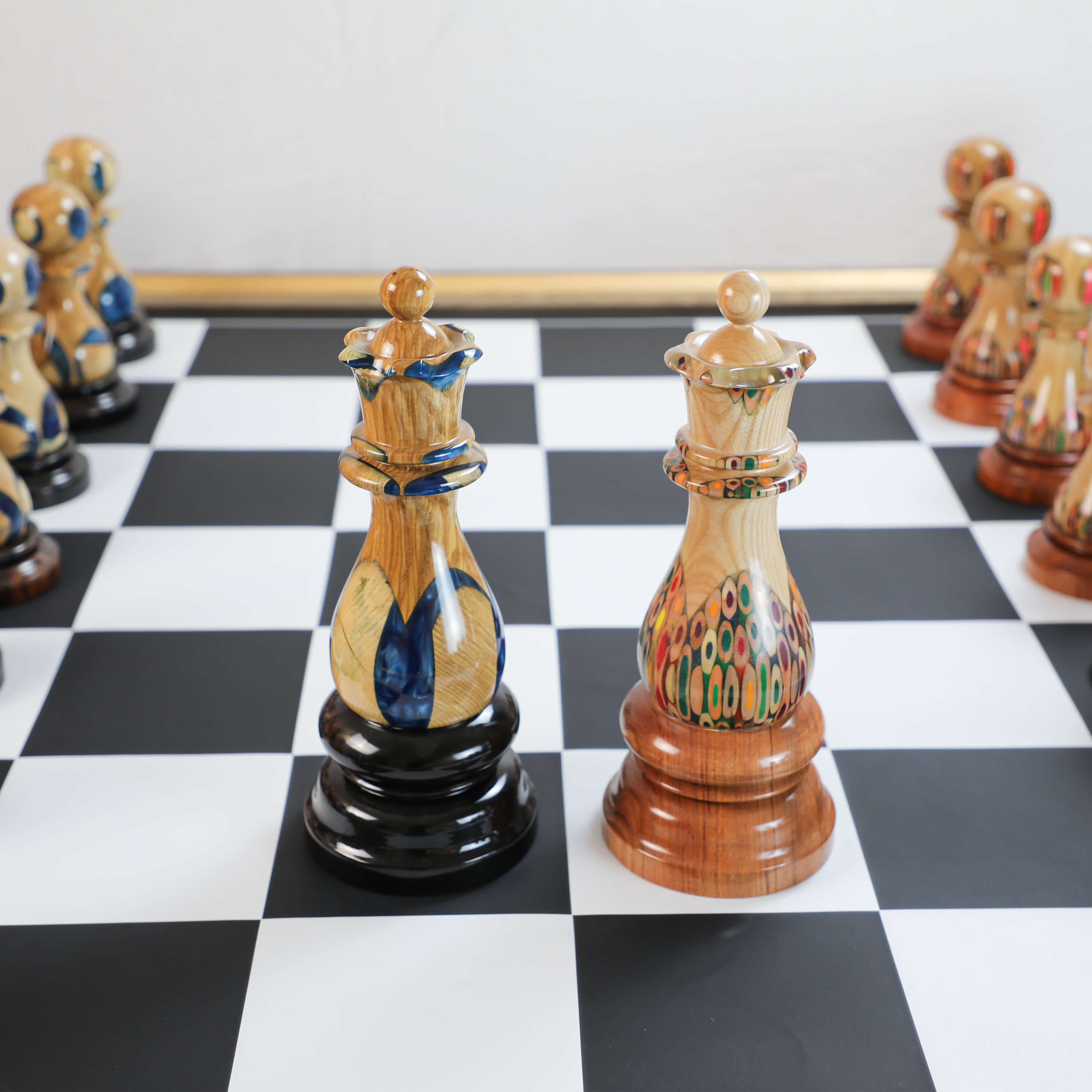 iant Chess Pieces Resin & Elysium