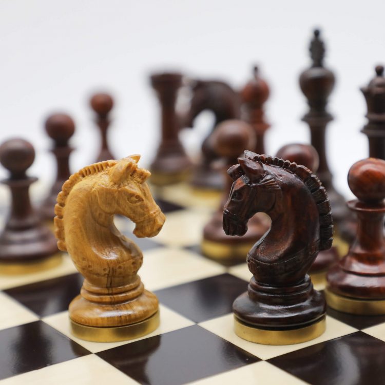 High-Class Chess Pieces (IX) - Rosewood & Cypress Wood