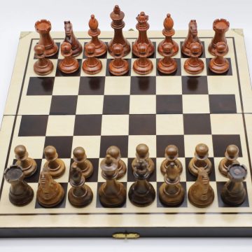 High-Class Chess Pieces (VI) - Calocedrus Macrolepis & Padauk Wood