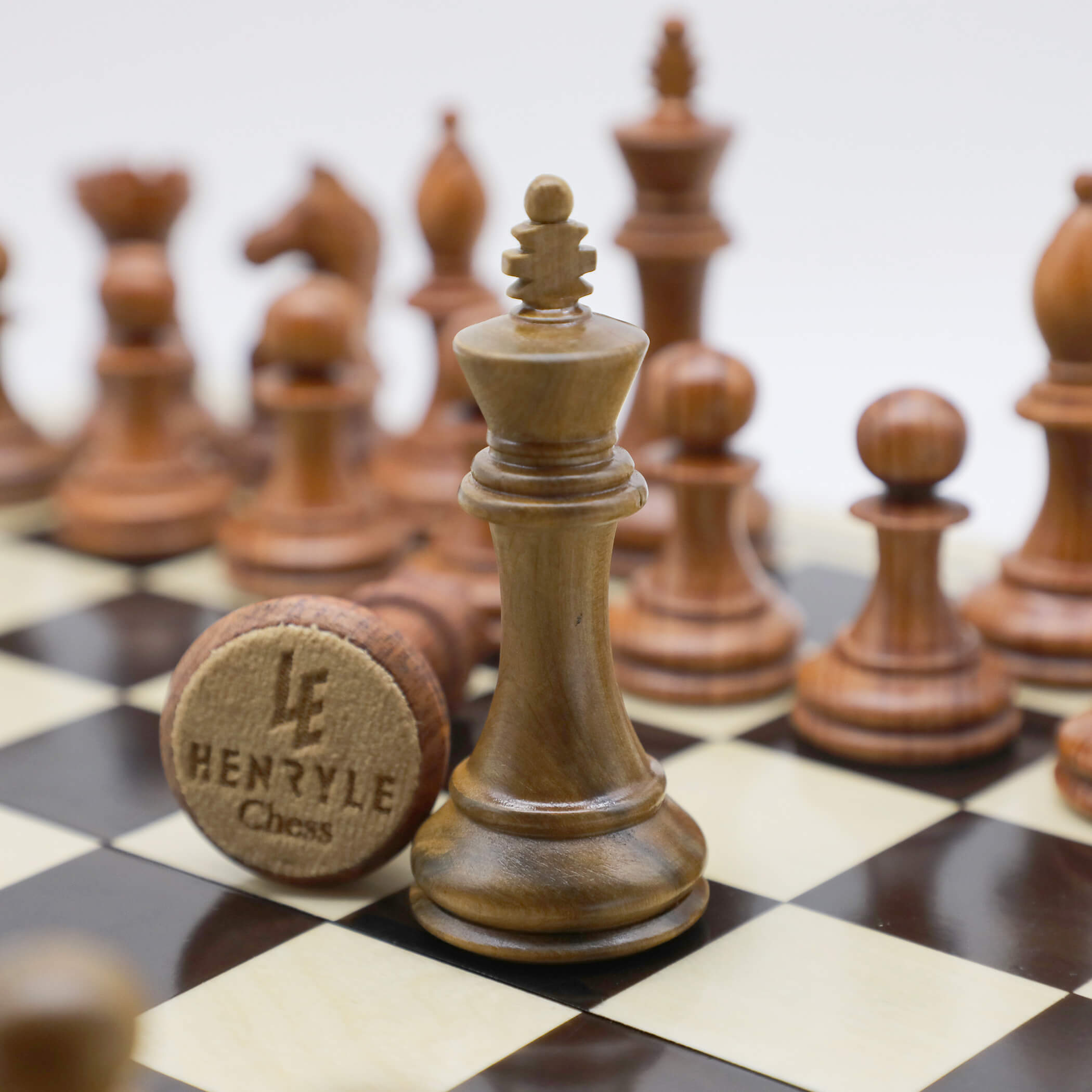 High-Class Chess Pieces (VI) - Calocedrus Macrolepis & Padauk Wood