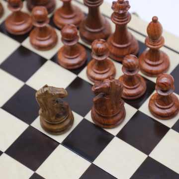 High-Class Chess Pieces (VI) - Calocedrus Macrolepis & Padauk Wood