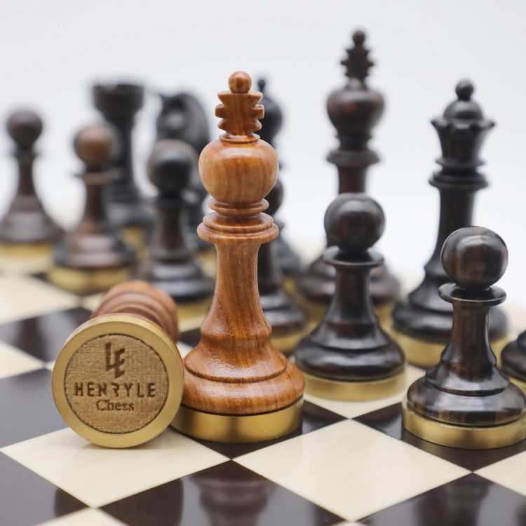 High-Class Chess Pieces (VII) - Ebony & Padauk Wood