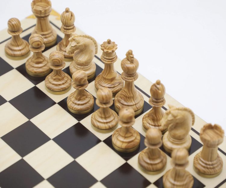 What Makes Henry Le Chess Sets Different?