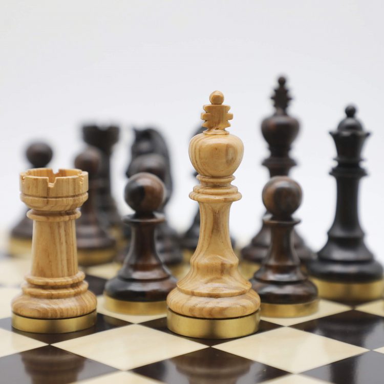 High-Class Chess Pieces (VIII) - Ebony & Ash Wood