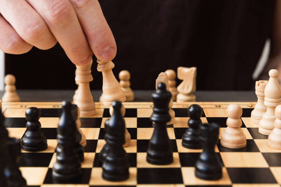 How To Get Good At Chess - Practice Chess Tactics