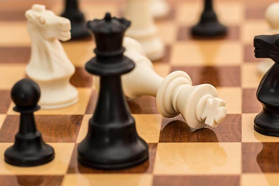 How To Get Good At Chess - Review & Analyze Chess Games