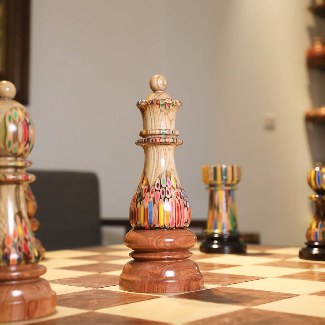 giant Queen Chess Piece Decor serial